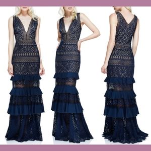 LIKE NEW Tadashi Shoji Charlot V-Neck Lace gown 16 blue WORN ONCE